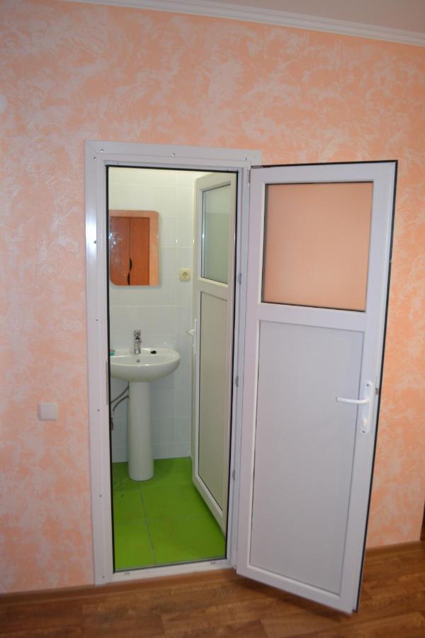 Мини-Отель Veravilla Chornomorsk Exterior foto